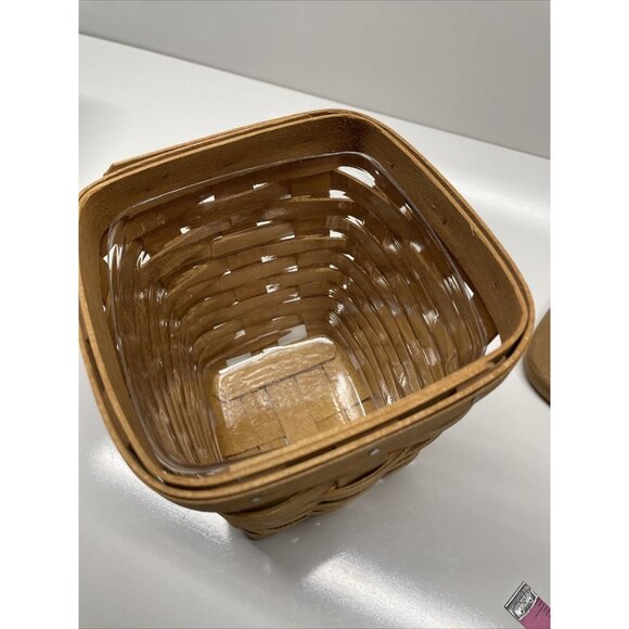 Longaberger Basket with Wooden Lid and Protector‎ 2004 Handmade Basket - Picture 7 of 11